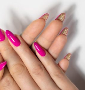 بهترین روش کاشت ناخن چیست؟