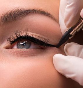 آرایش دائمی یا میکآپ دائمی چیست و چگونه انجام میشود؟